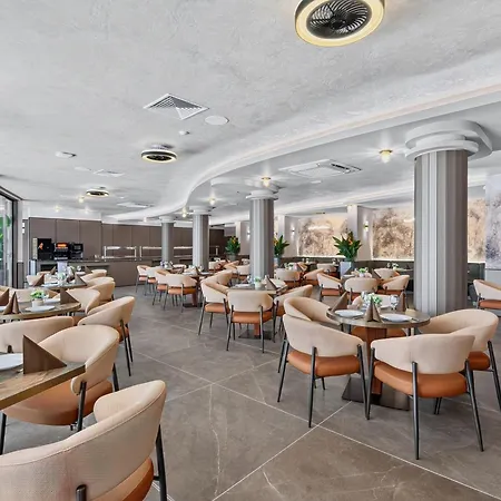 Boutique Opal Ultra Hotell Slăntjev Brjag