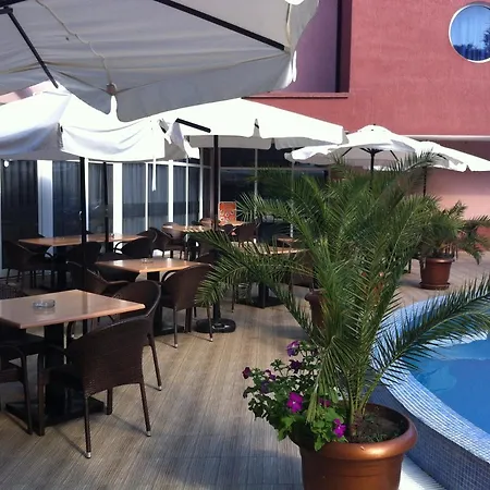 Opal Hotell Slăntjev Brjag